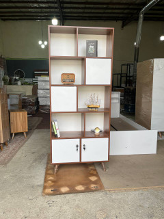 کتابخانه تولیدی چوب کرمی مدل G-101 قفلدار چندمنظوره